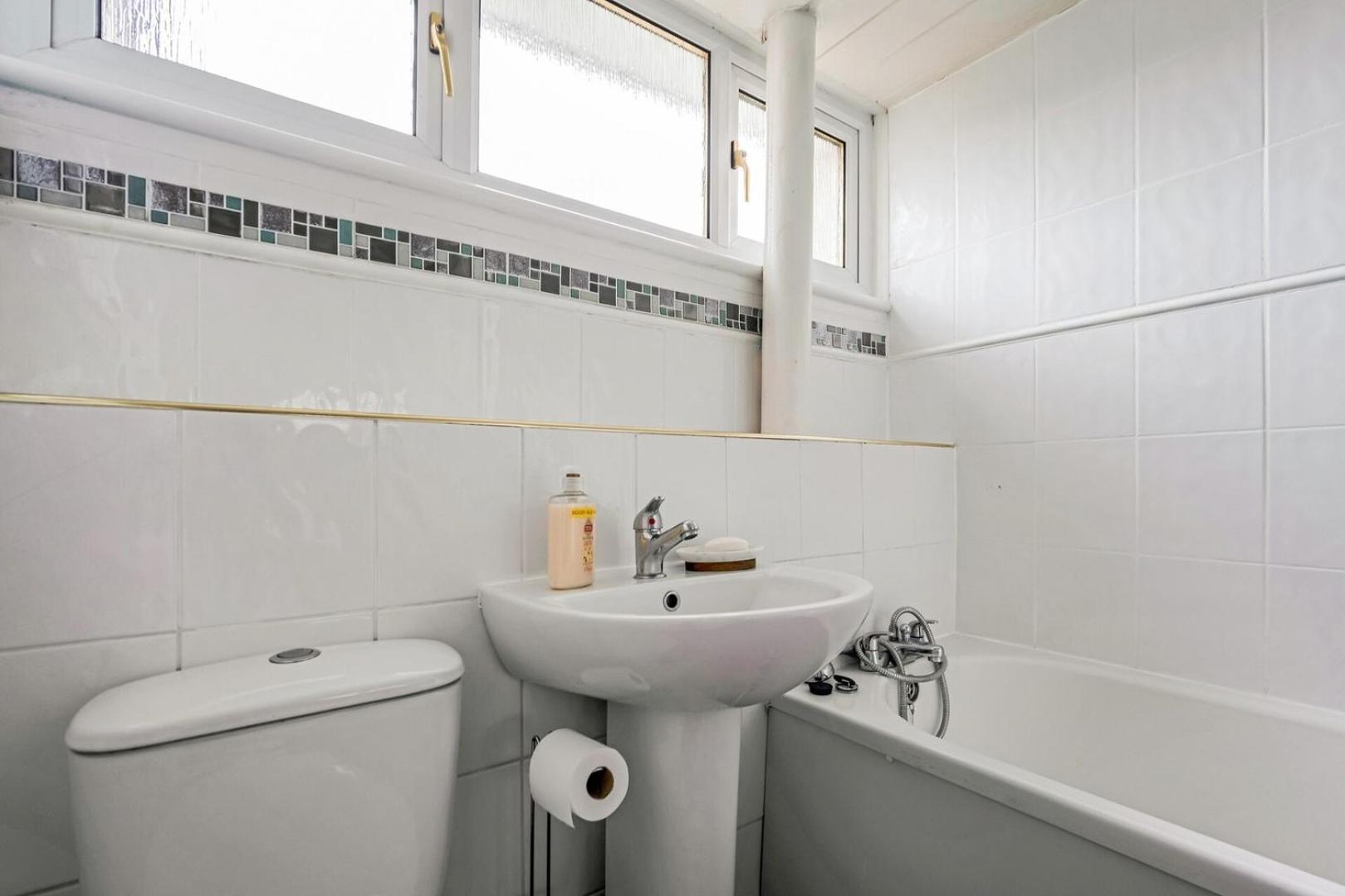 Centrally Situated 1 Bedroom House In カンバーノールド エクステリア 写真