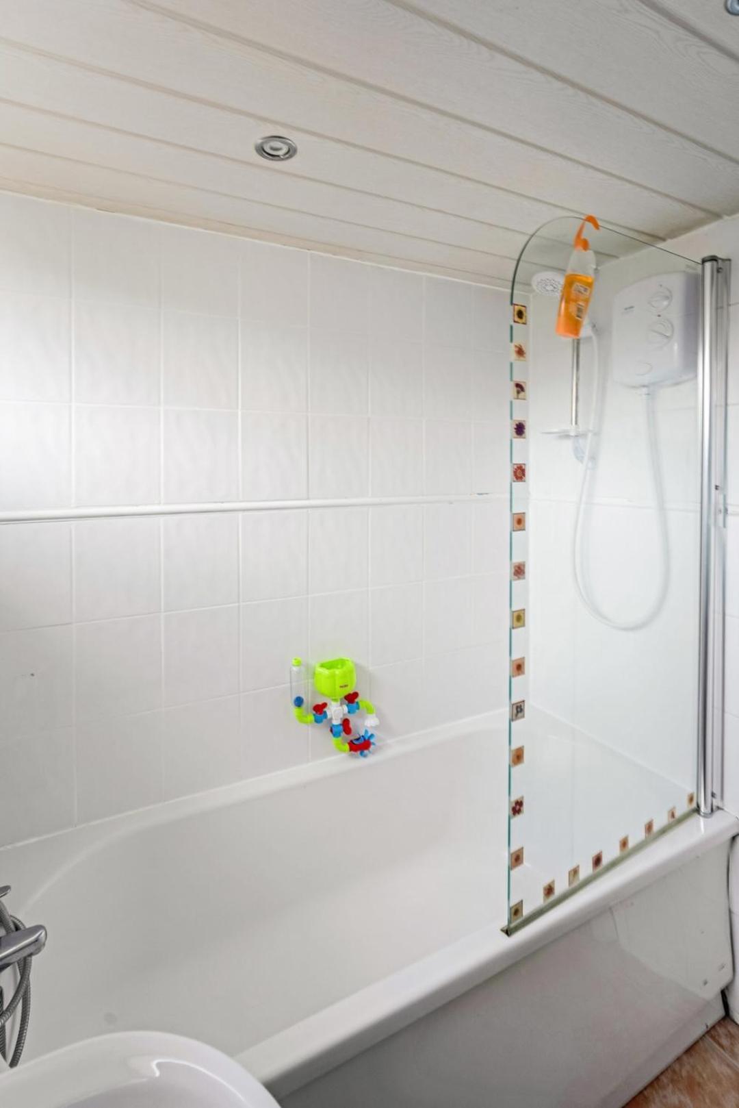 Centrally Situated 1 Bedroom House In カンバーノールド エクステリア 写真